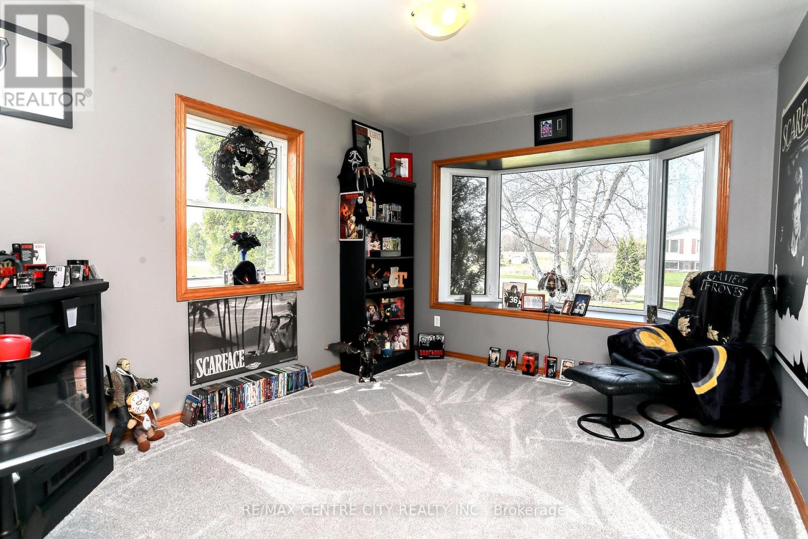212 Queen Street, West Elgin (Rodney), Ontario  N0L 2C0 - Photo 34 - X12098384