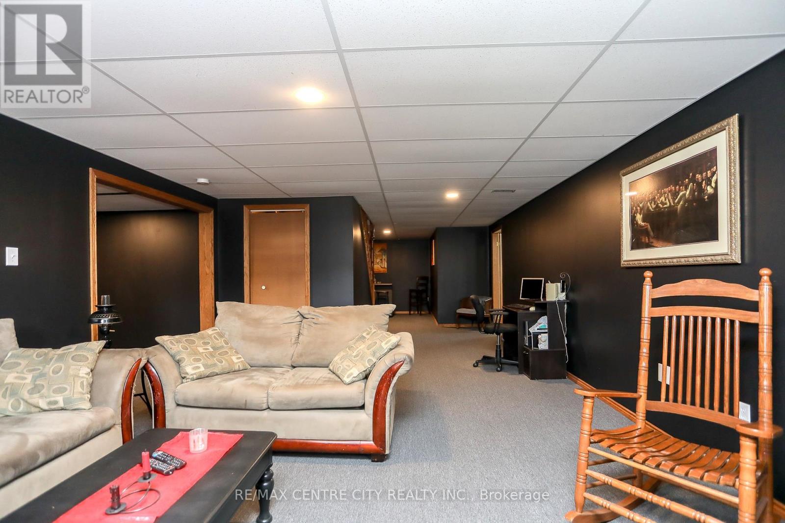 212 Queen Street, West Elgin (Rodney), Ontario  N0L 2C0 - Photo 40 - X12098384