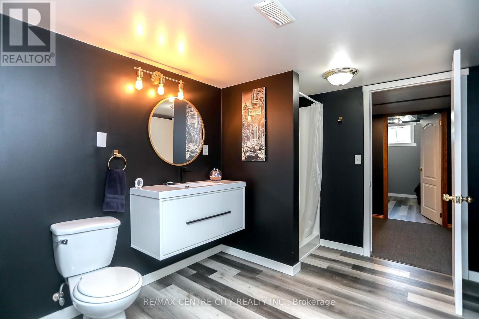 212 Queen Street, West Elgin (Rodney), Ontario  N0L 2C0 - Photo 43 - X12098384