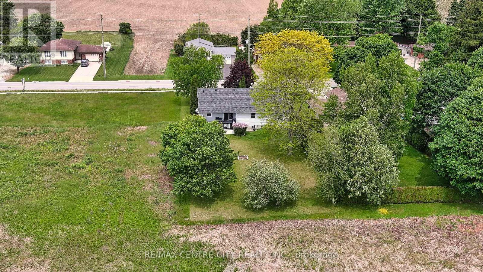 212 Queen Street, West Elgin (Rodney), Ontario  N0L 2C0 - Photo 8 - X12098384