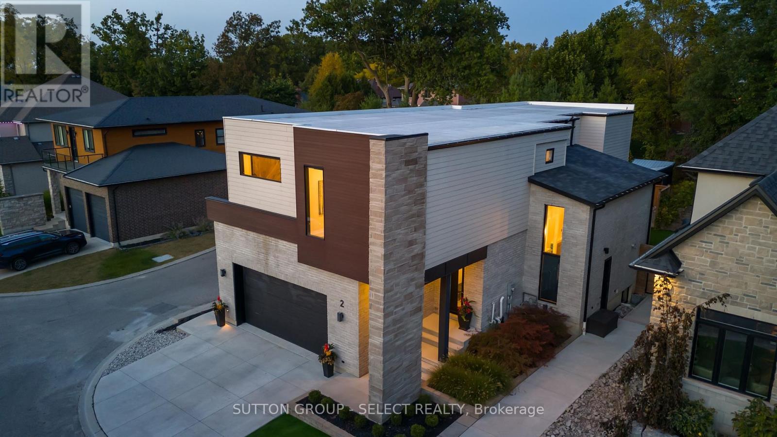Property at 2 - 567 ROSECLIFFE TERRACE image 3