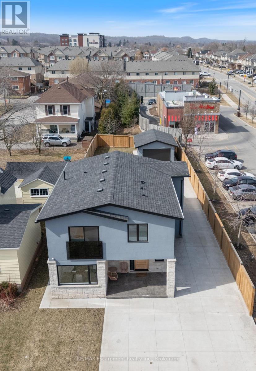 Property at 4392 ONTARIO STREET image 2
