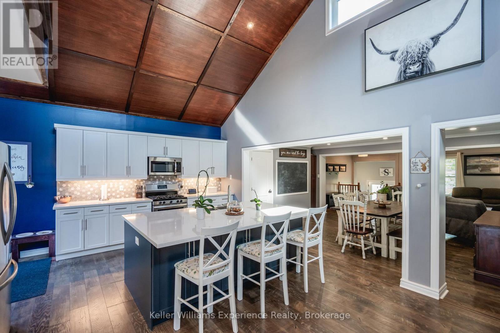 78 John Dillingno Street, Tay, Ontario  L0K 2A0 - Photo 8 - S12098480