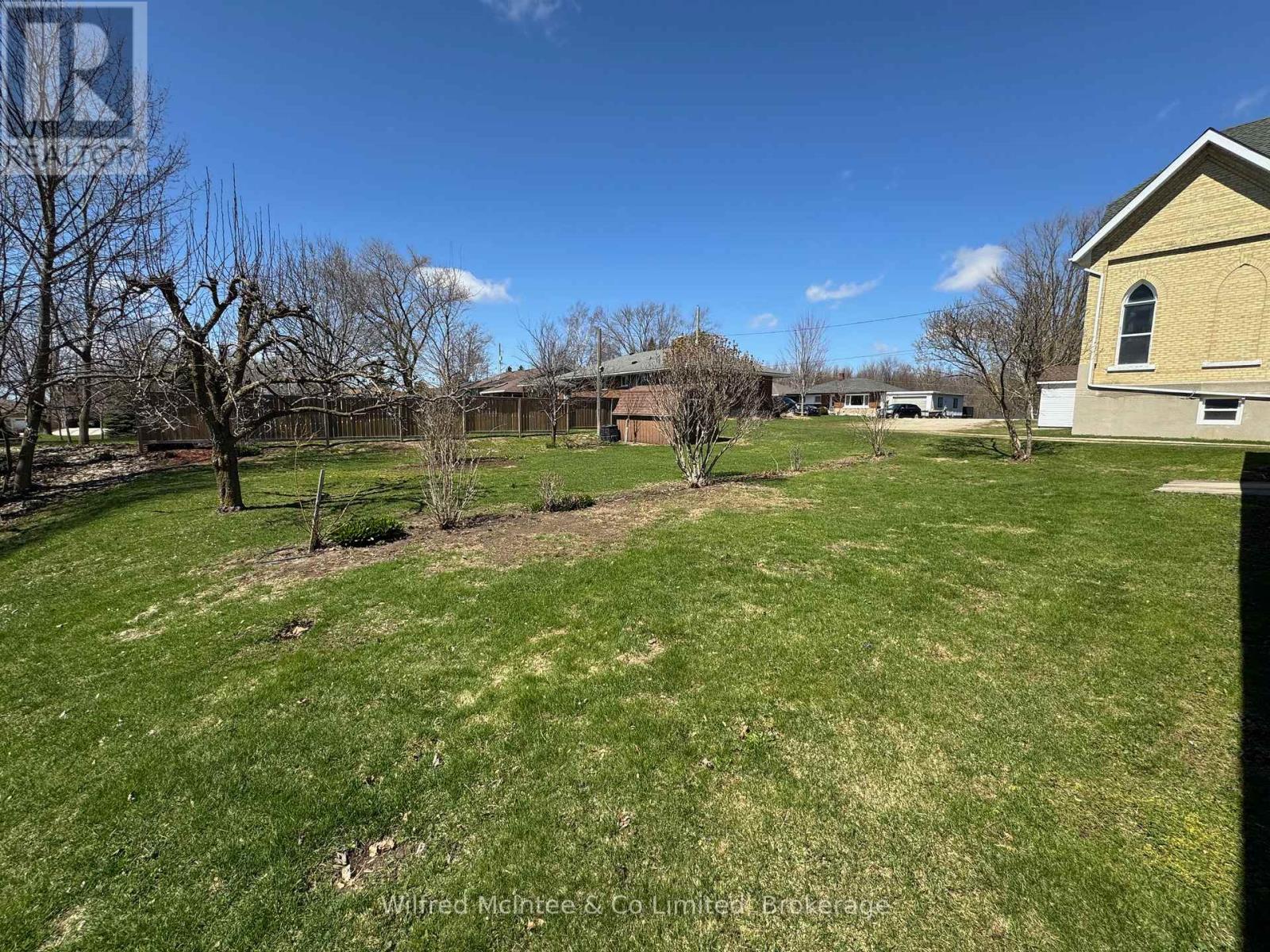 19 Absalom Street E, South Bruce, Ontario  N0G 2J0 - Photo 11 - X12098401