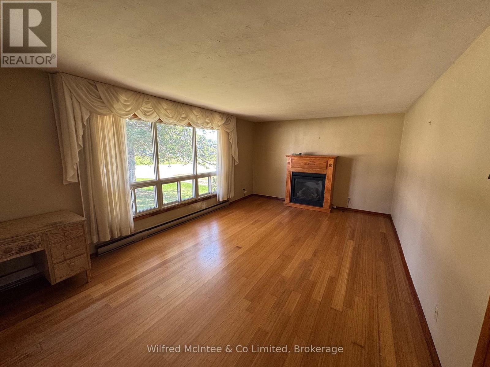 19 Absalom Street E, South Bruce, Ontario  N0G 2J0 - Photo 4 - X12098401