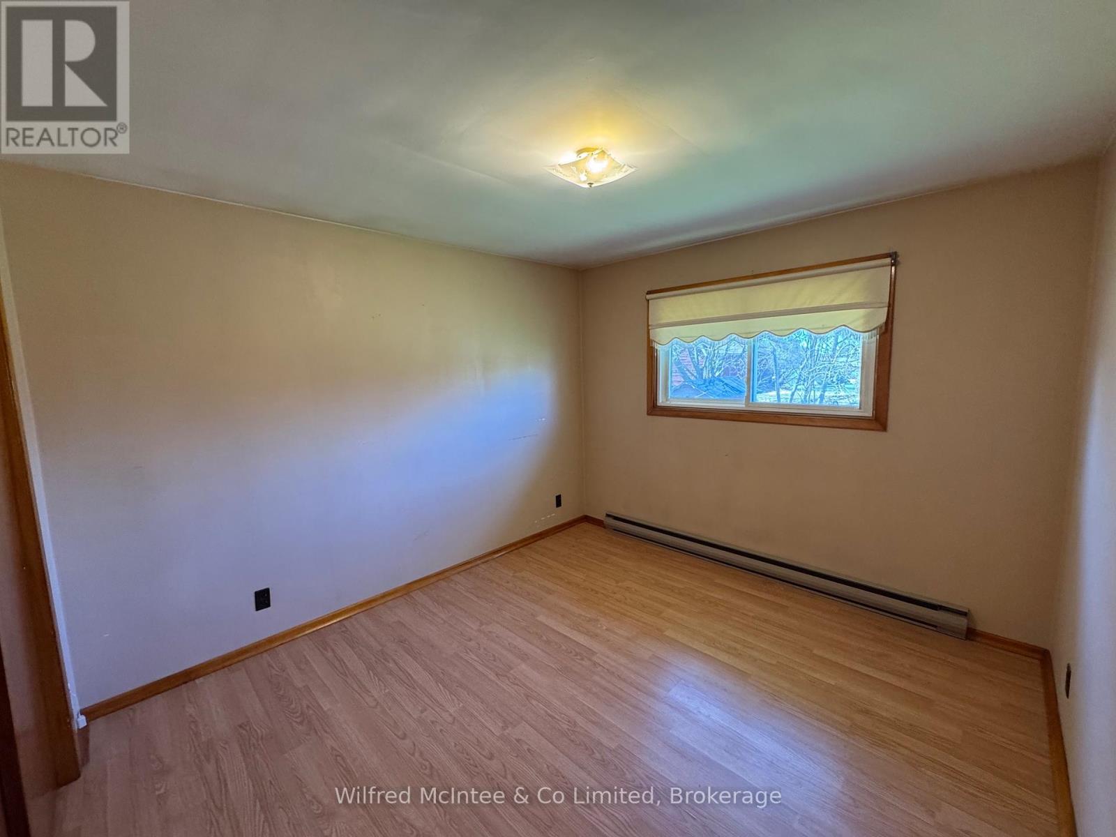 19 Absalom Street E, South Bruce, Ontario  N0G 2J0 - Photo 6 - X12098401