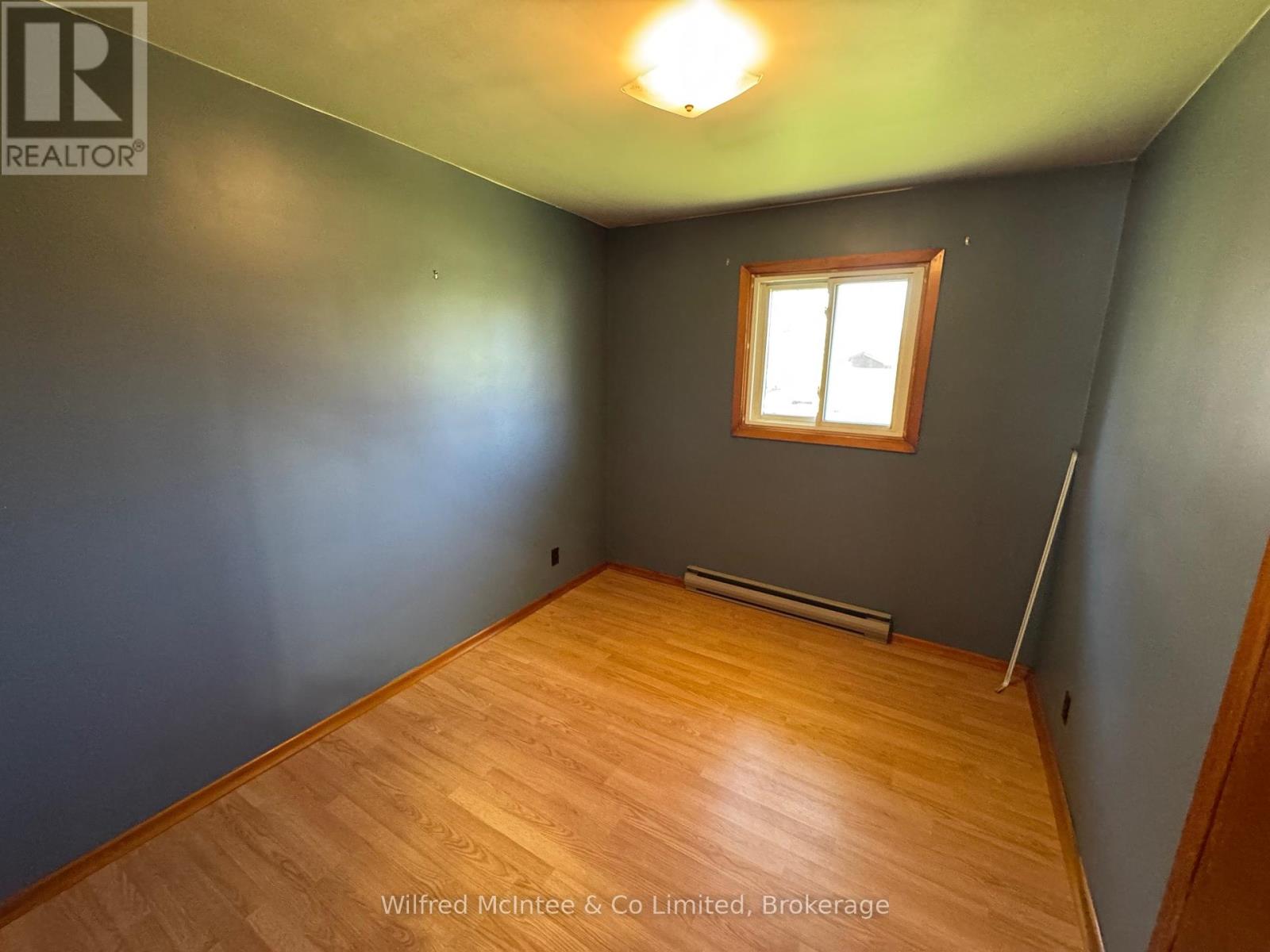 19 Absalom Street E, South Bruce, Ontario  N0G 2J0 - Photo 8 - X12098401