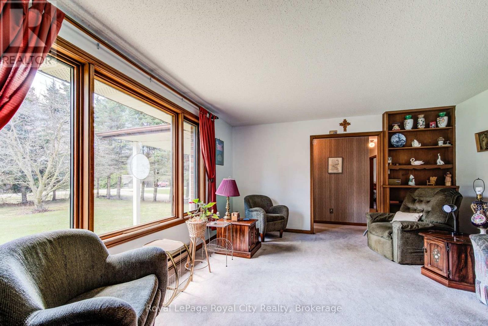 122 Side Road 18 Road, Centre Wellington, Ontario  N1M 2W3 - Photo 10 - X12098440