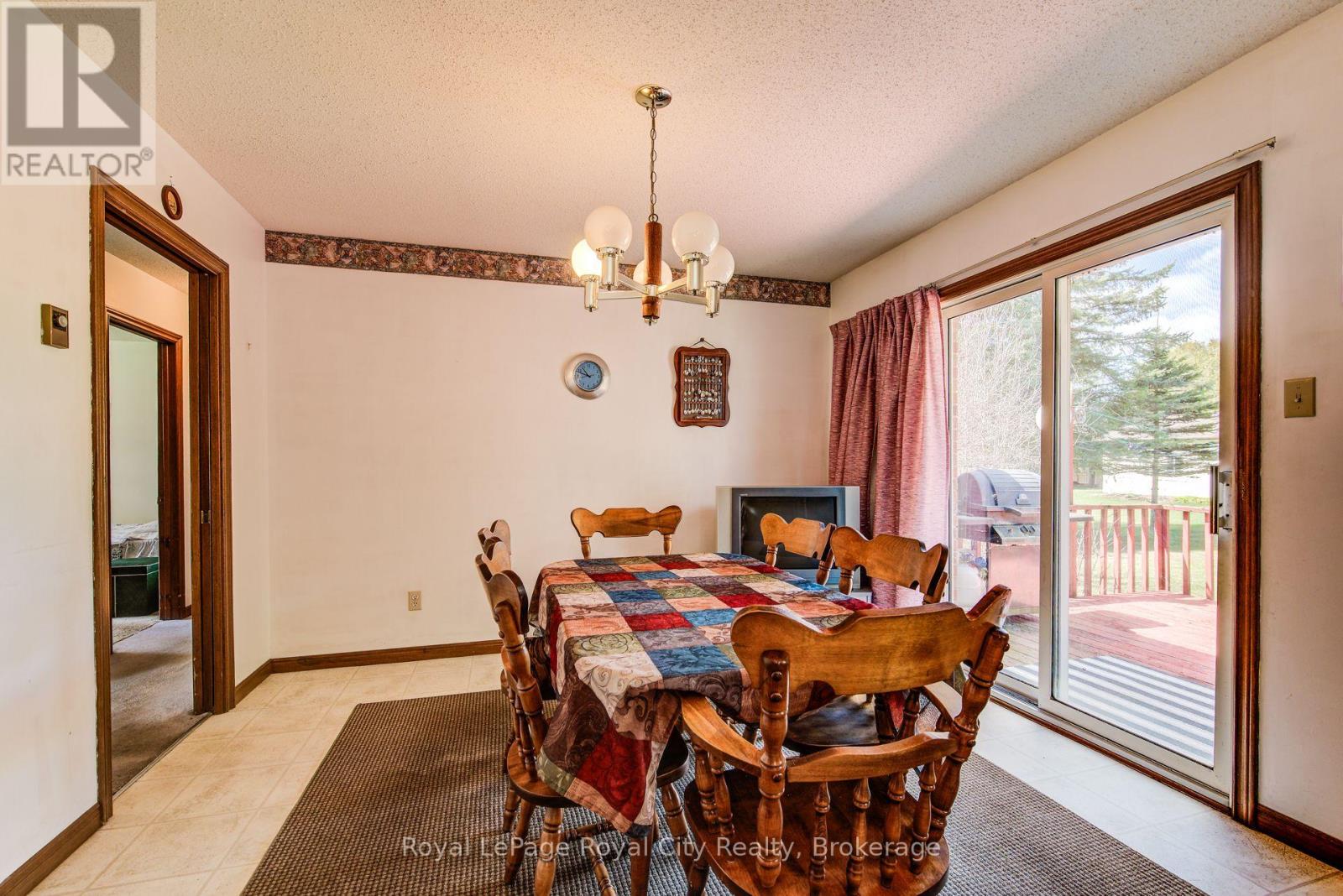 122 Side Road 18 Road, Centre Wellington, Ontario  N1M 2W3 - Photo 18 - X12098440