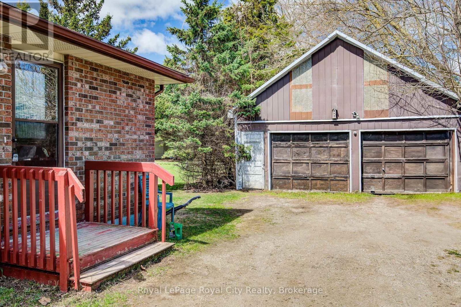 122 Side Road 18 Road, Centre Wellington, Ontario  N1M 2W3 - Photo 32 - X12098440