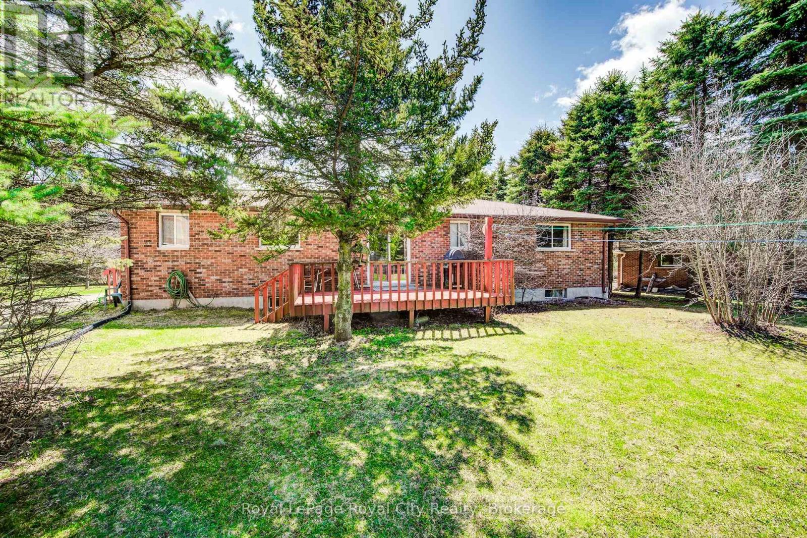 122 Side Road 18 Road, Centre Wellington, Ontario  N1M 2W3 - Photo 37 - X12098440