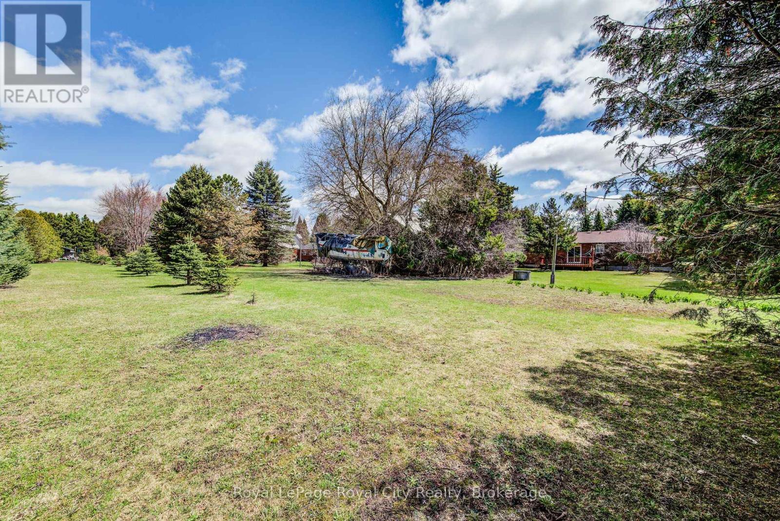 122 Side Road 18 Road, Centre Wellington, Ontario  N1M 2W3 - Photo 40 - X12098440