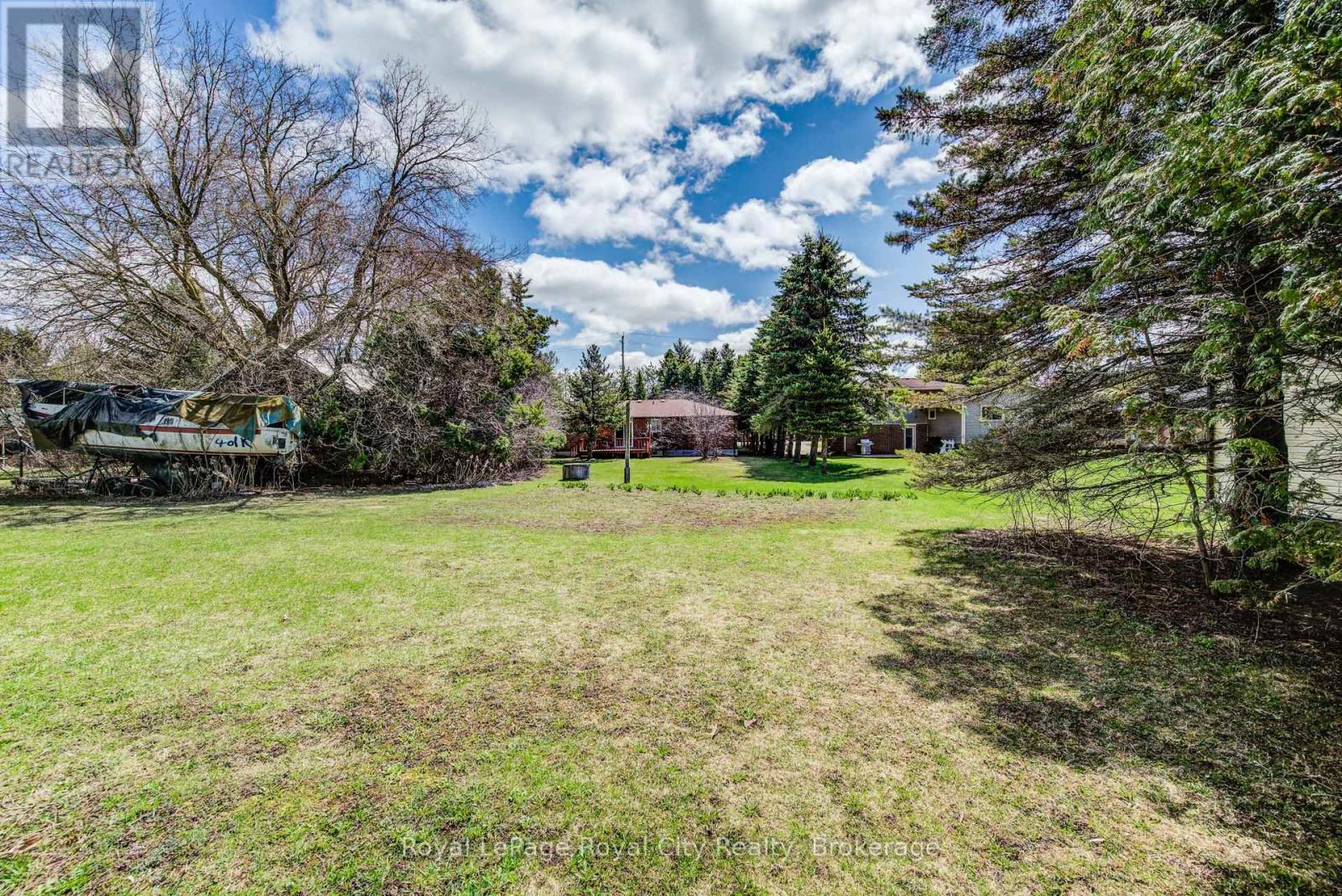 122 Side Road 18 Road, Centre Wellington, Ontario  N1M 2W3 - Photo 41 - X12098440