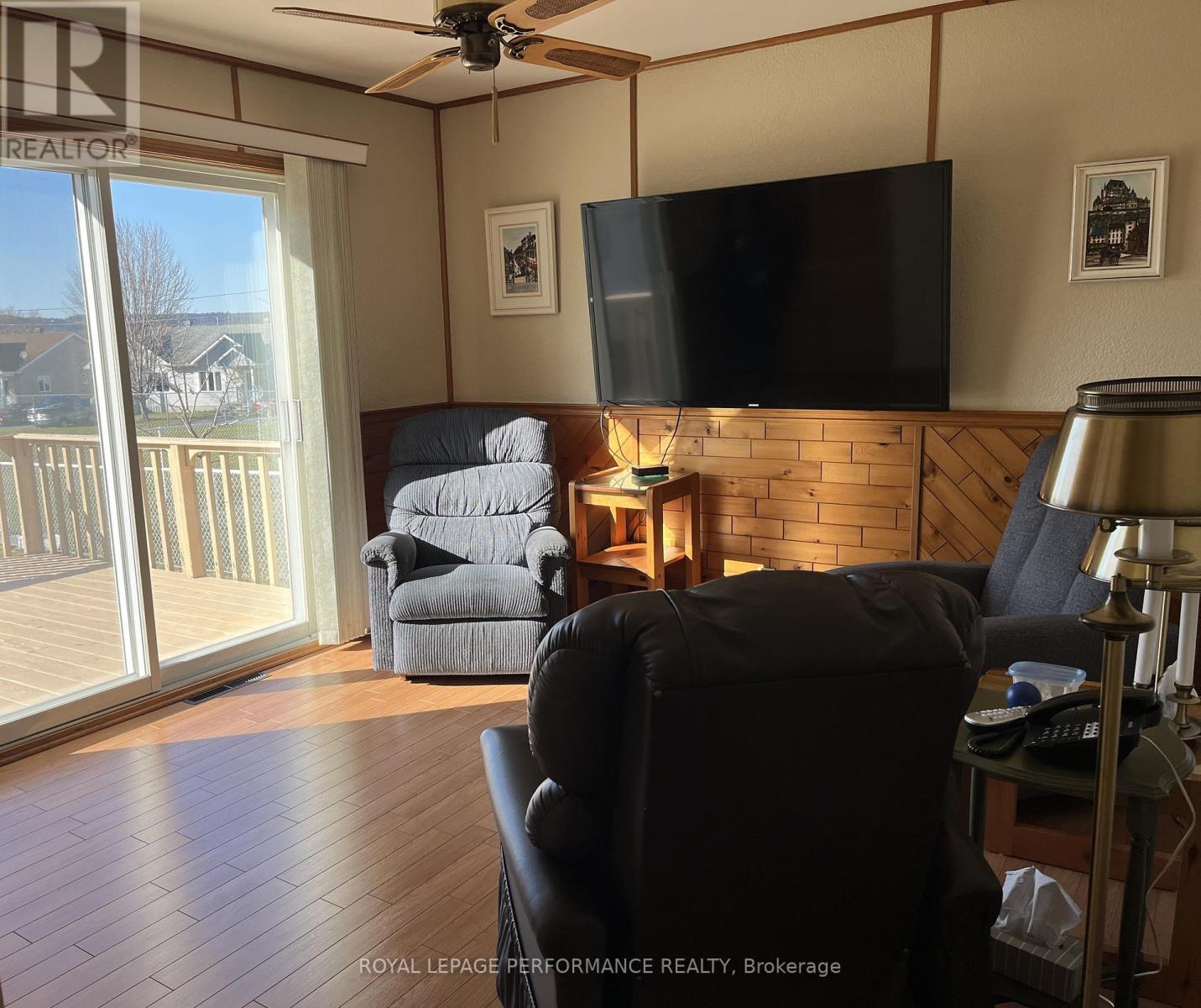 614 Montcalm Street, Hawkesbury, Ontario  K6A 1V3 - Photo 16 - X12097949