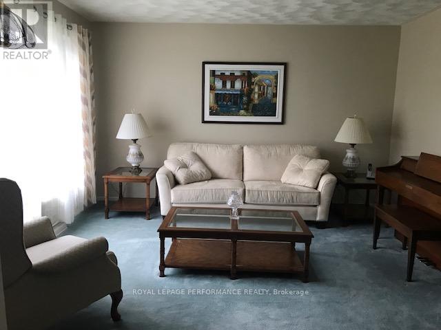 614 Montcalm Street, Hawkesbury, Ontario  K6A 1V3 - Photo 3 - X12097949