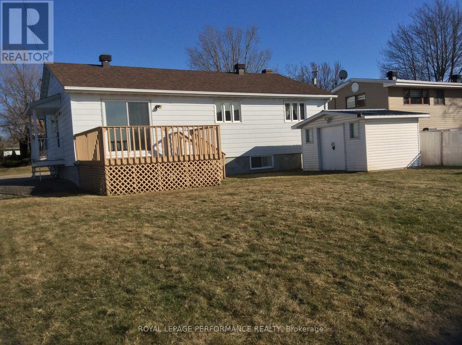 614 Montcalm Street, Hawkesbury, Ontario  K6A 1V3 - Photo 31 - X12097949