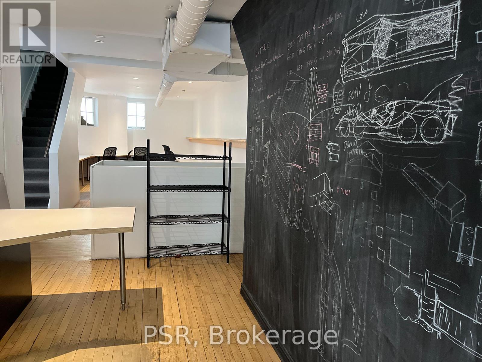 5 Camden Street, Toronto, Ontario  M5V 1V2 - Photo 5 - C12098447