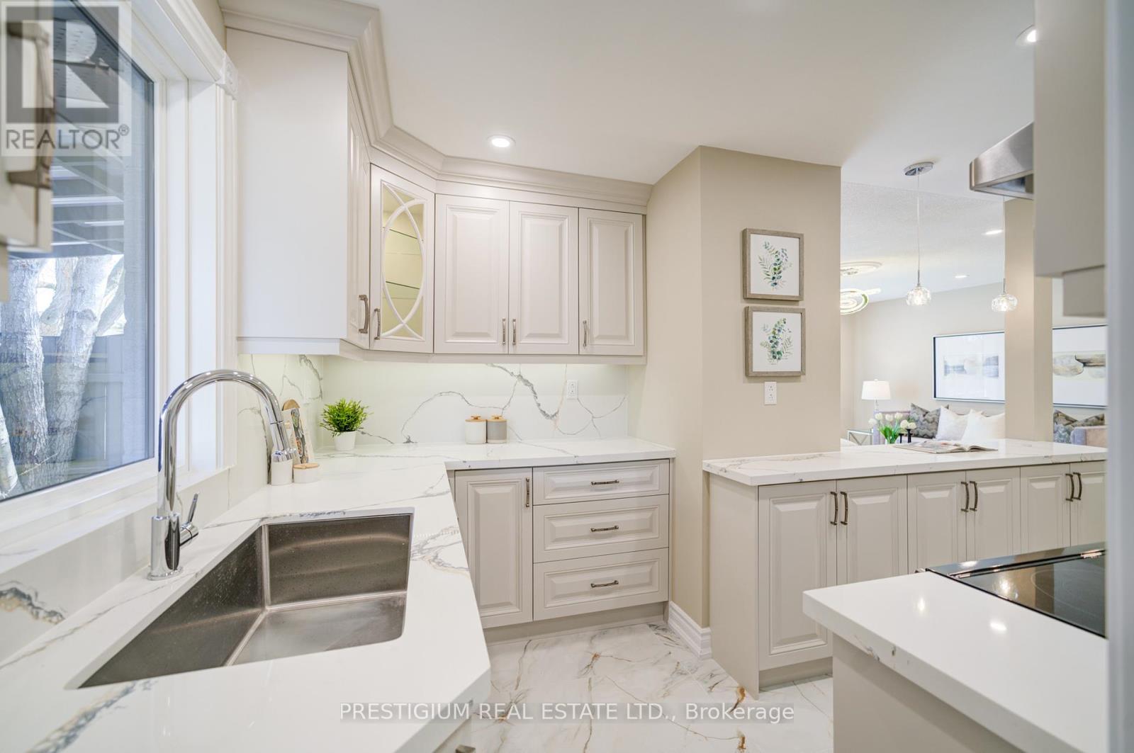 6 Willis Drive, Brampton, Ontario  L6W 1A9 - Photo 21 - W12098413