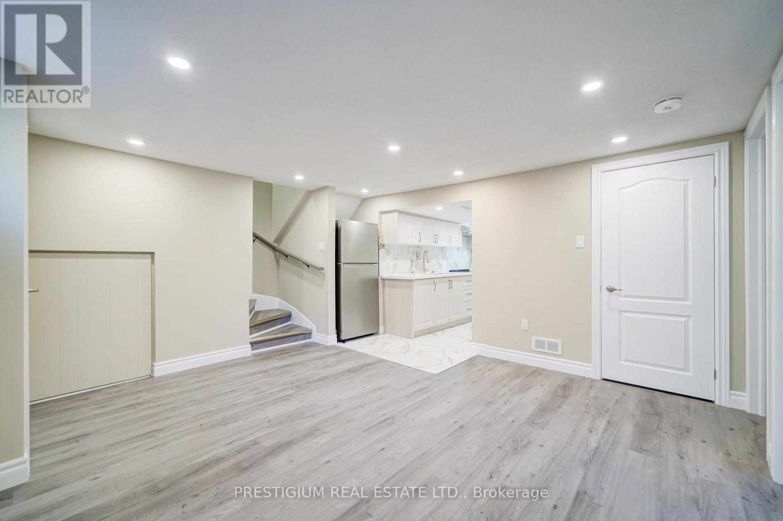 6 Willis Drive, Brampton, Ontario  L6W 1A9 - Photo 34 - W12098413