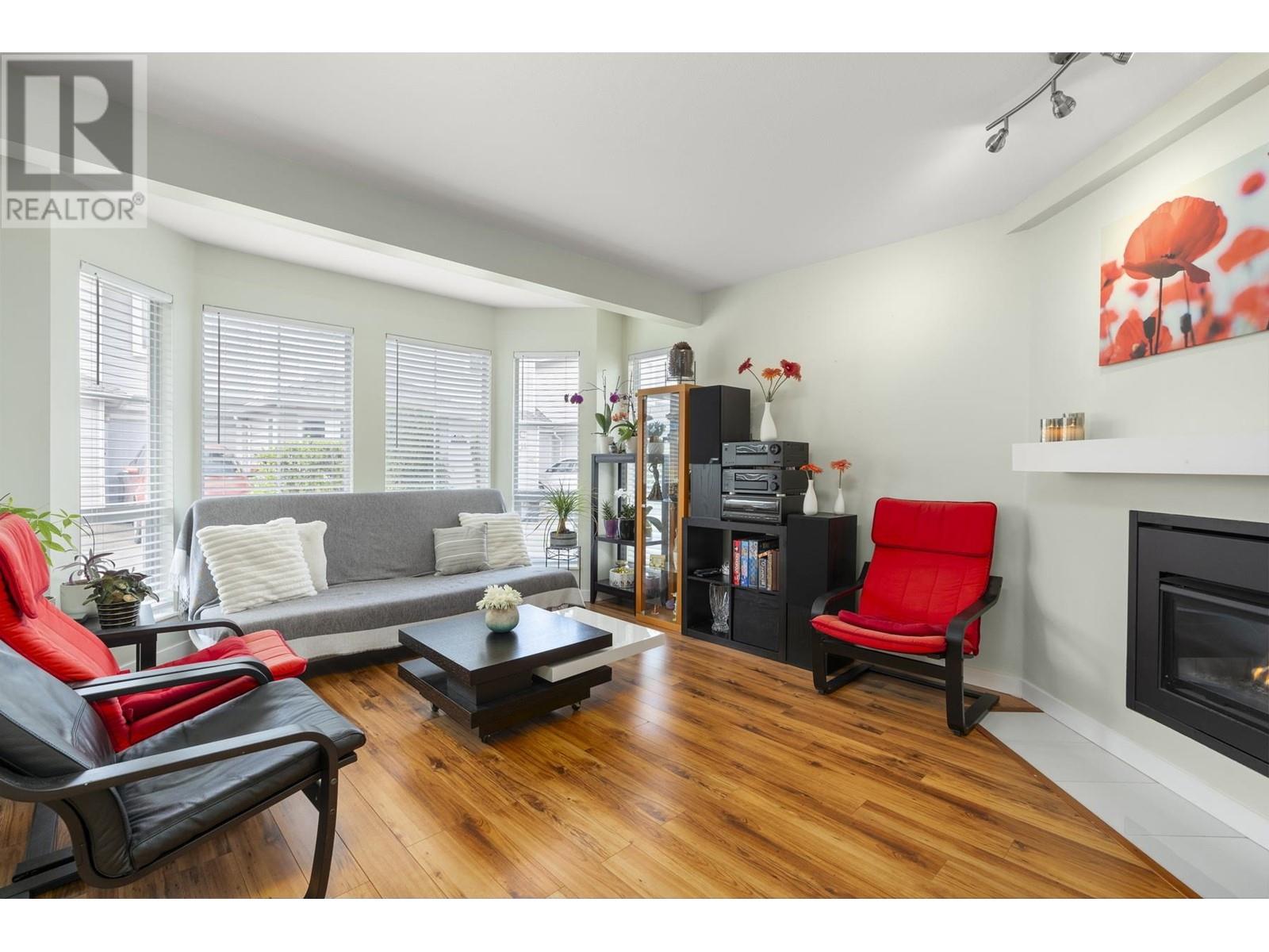 Property at 15 18951 FORD ROAD image 3