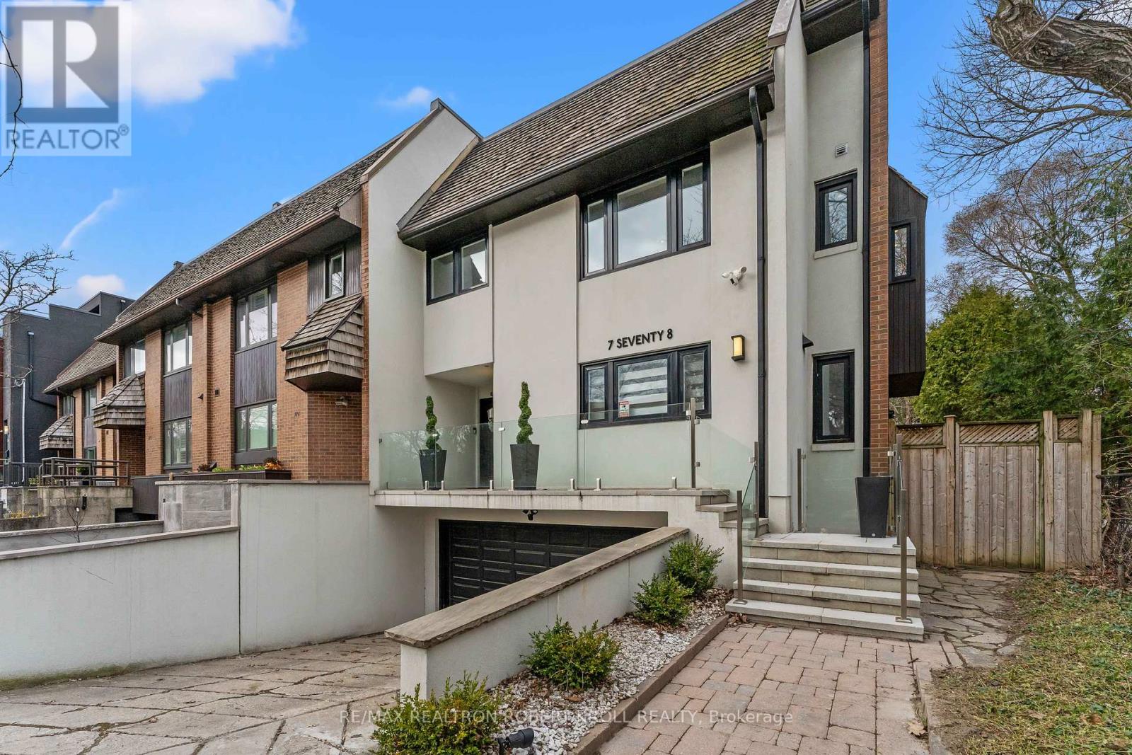 Property at 778 AVENUE ROAD image 2