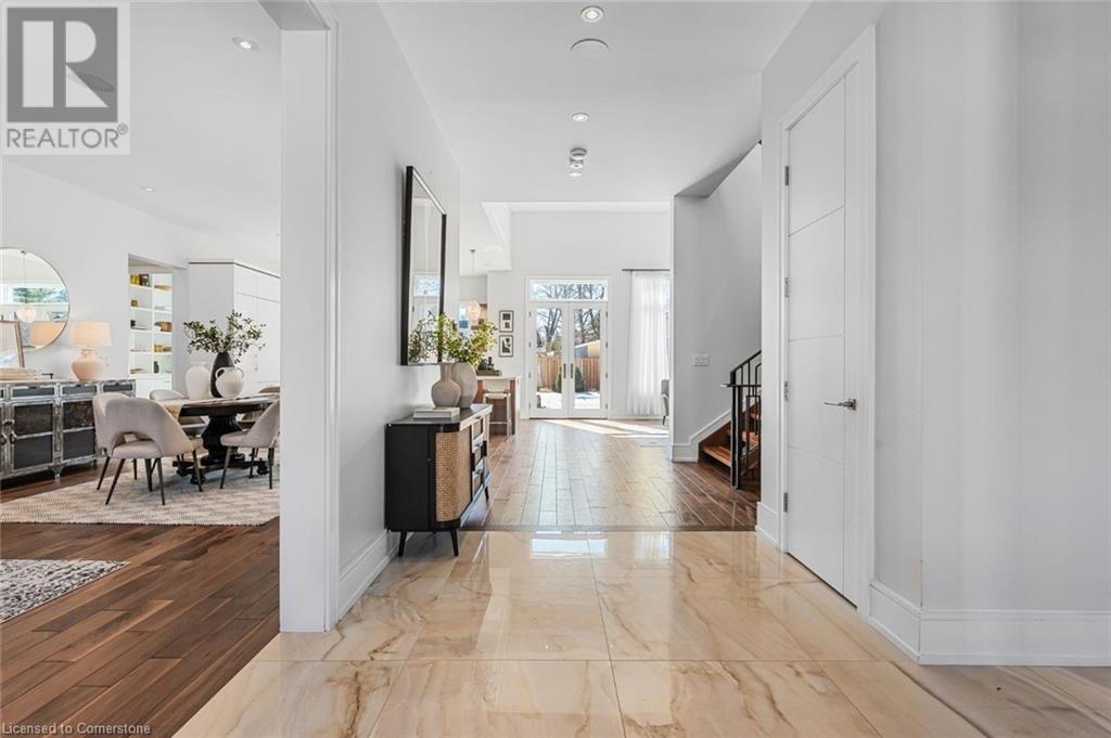 Property at 574 STEPHENS Crescent W image 3