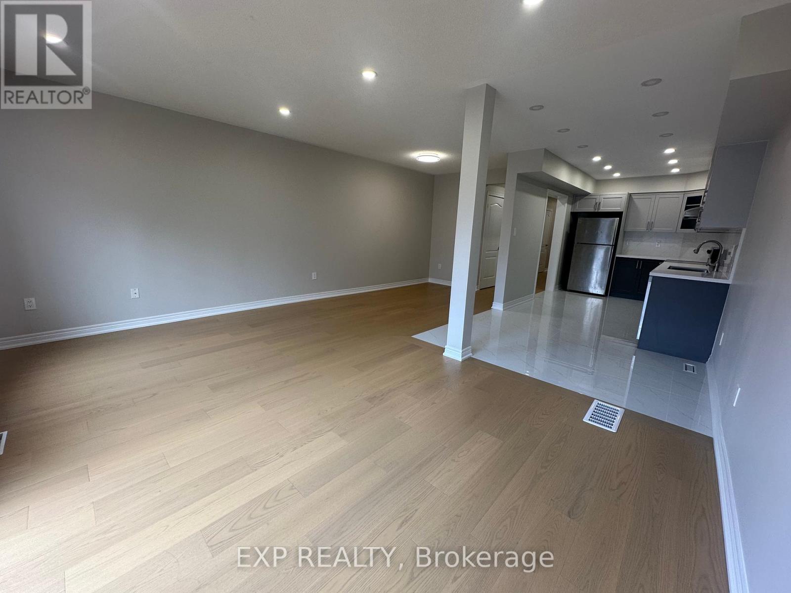 Property at 61 CHRISTEPHEN CRESCENT image 3