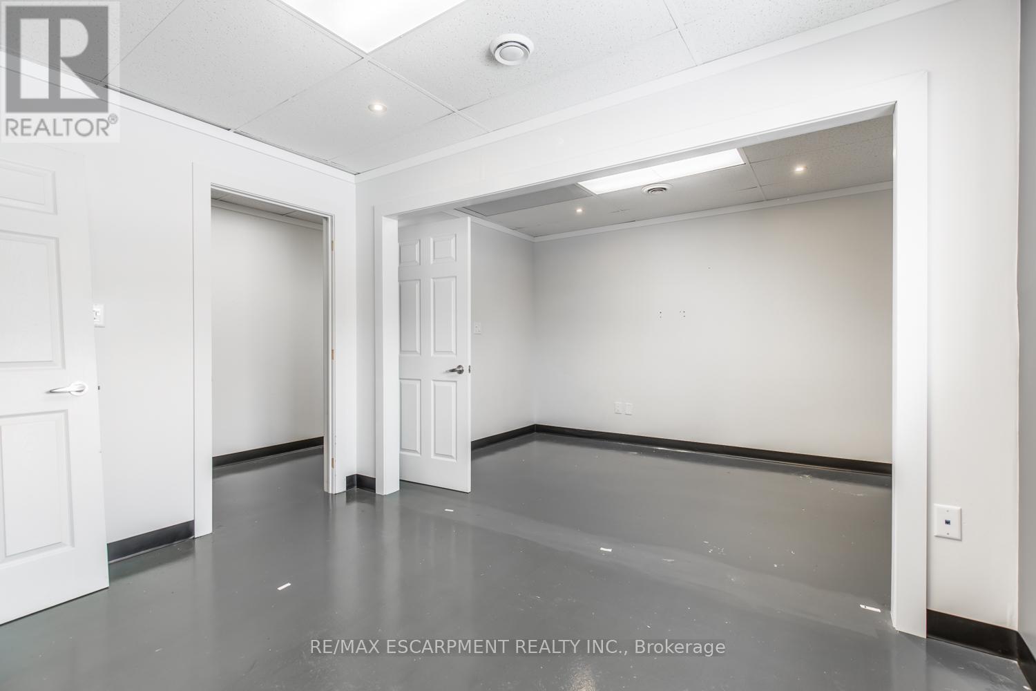 176 Mary Street, Hamilton, Ontario  L8L 4V8 - Photo 25 - X12032167