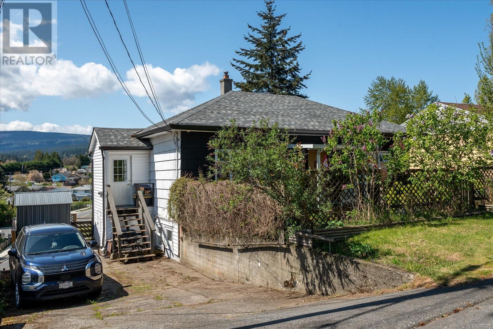 Property at 467 Machleary St image 5