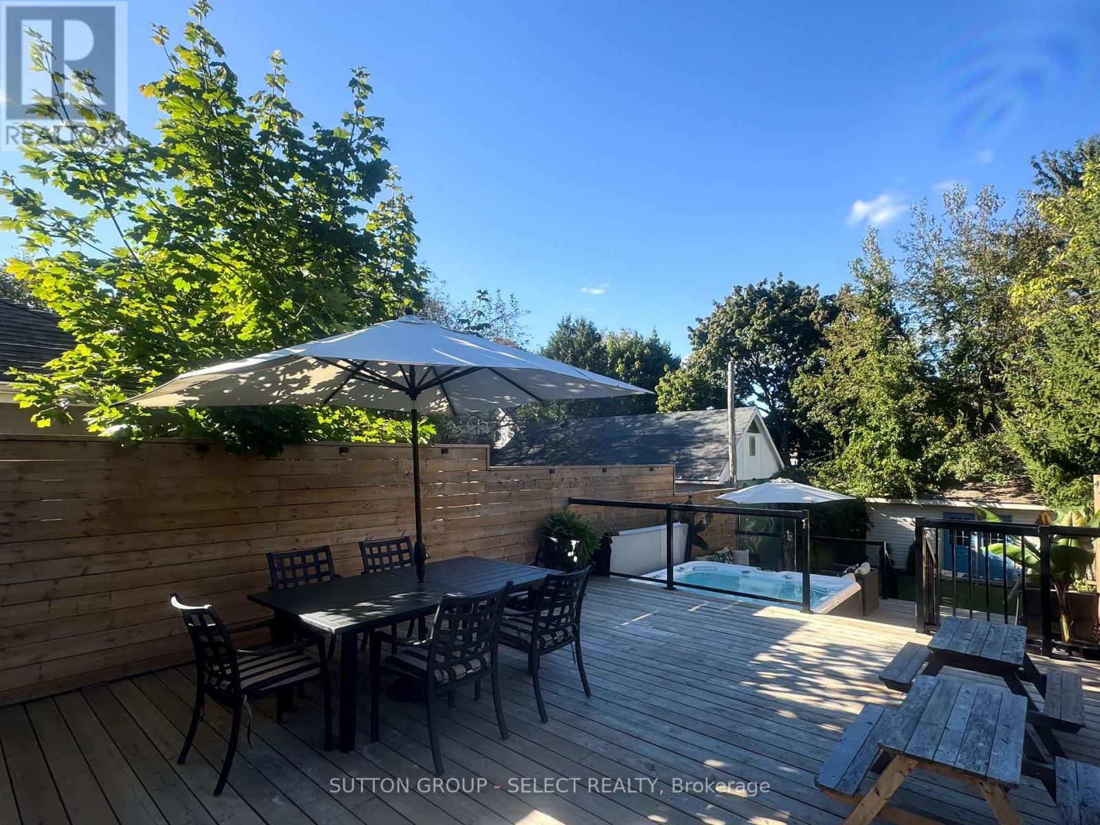 Property at 558 PRINCESS AVENUE image 3