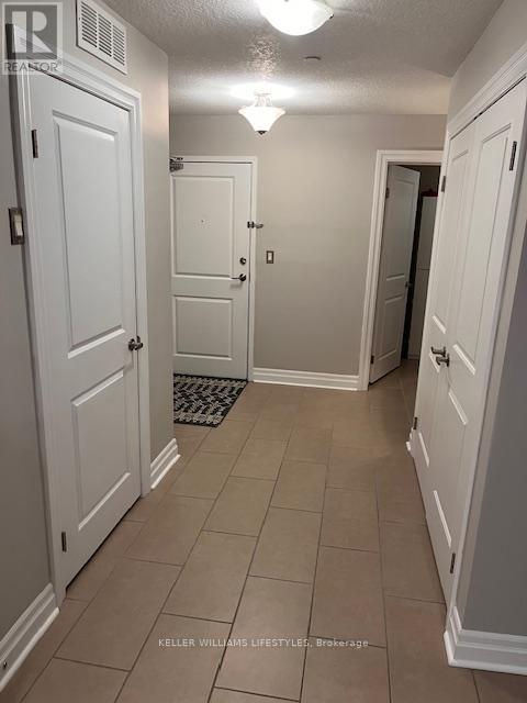 Photo 5 of 33 for 409 - 89 Ridout Street