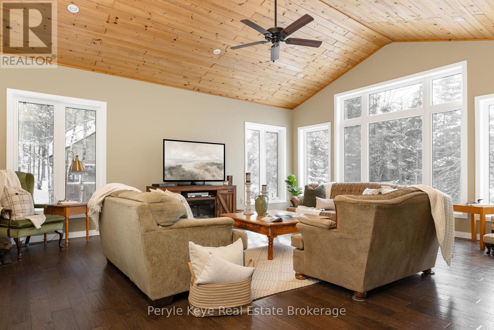 1305 Bellwood Acres Road, Lake Of Bays, Ontario  P0B 1A0 - Photo 9 - X11961488