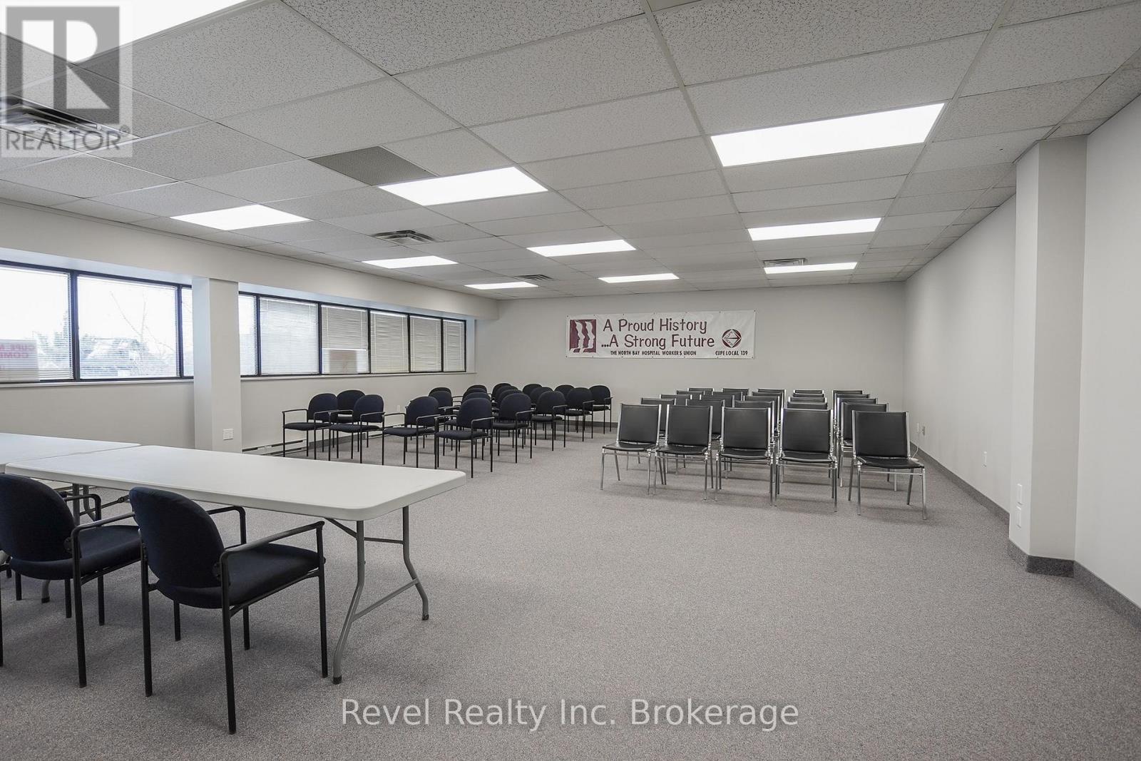 128-134 Mcintyre Street W, North Bay, Ontario  P1B 2Y6 - Photo 27 - X12098619
