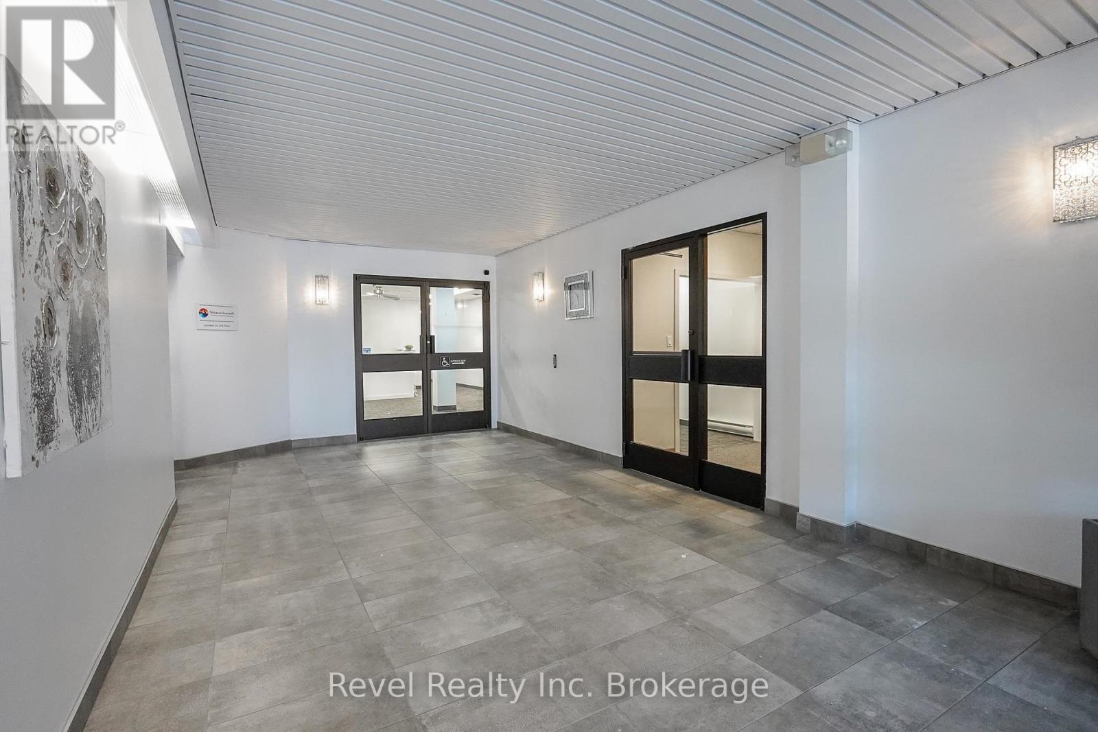 128-134 Mcintyre Street W, North Bay, Ontario  P1B 2Y6 - Photo 5 - X12098619