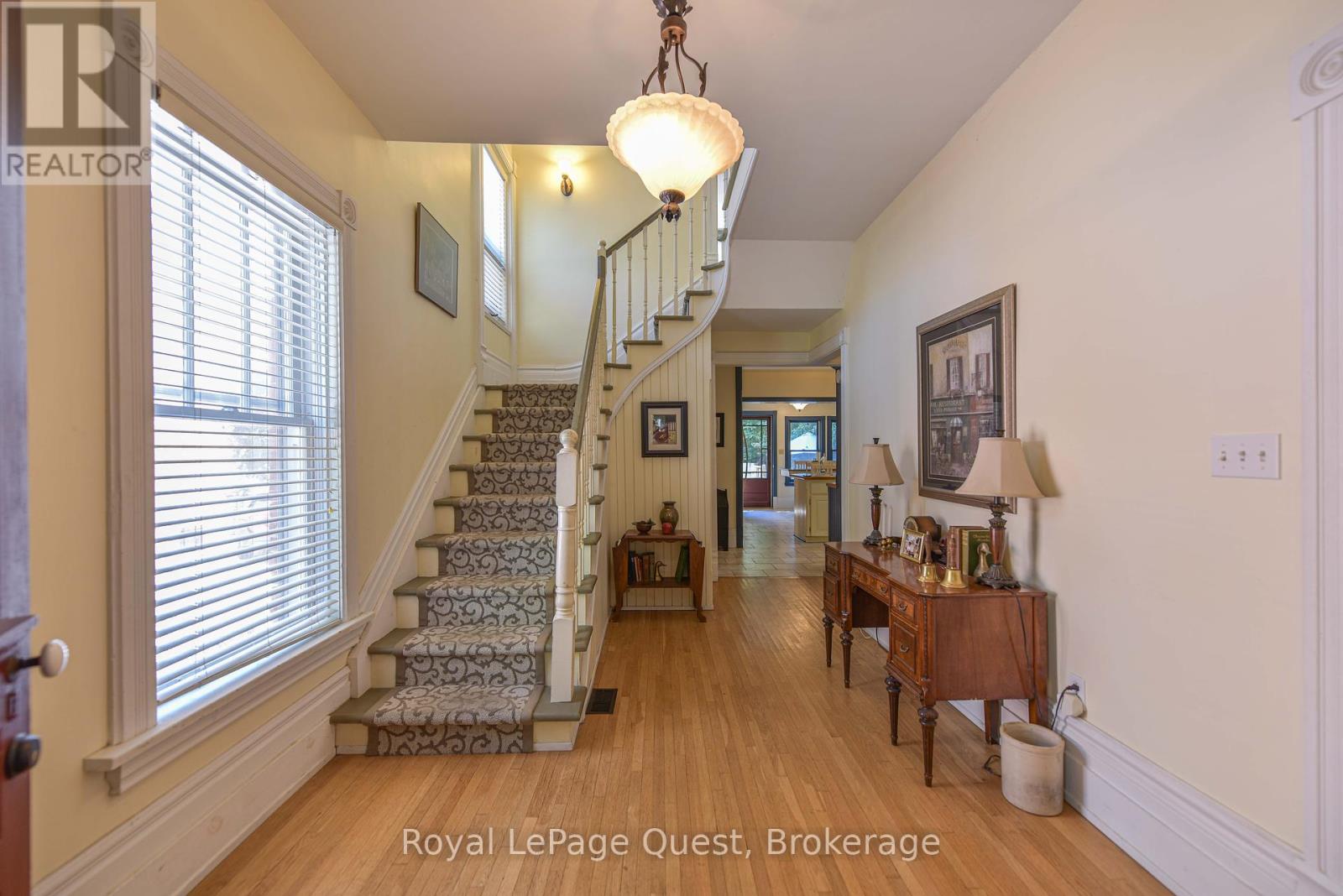 99 Tecumseth Street, Orillia, Ontario  L3V 1Y3 - Photo 10 - S12098570