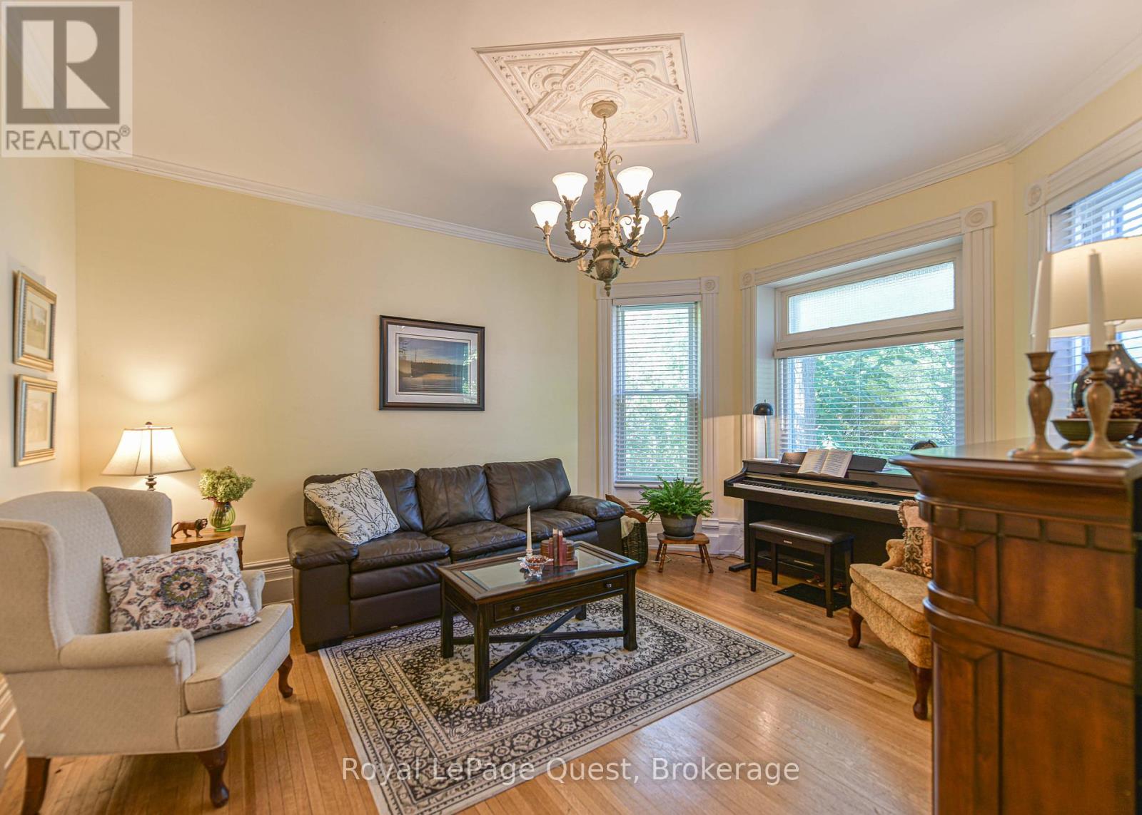 99 Tecumseth Street, Orillia, Ontario  L3V 1Y3 - Photo 11 - S12098570