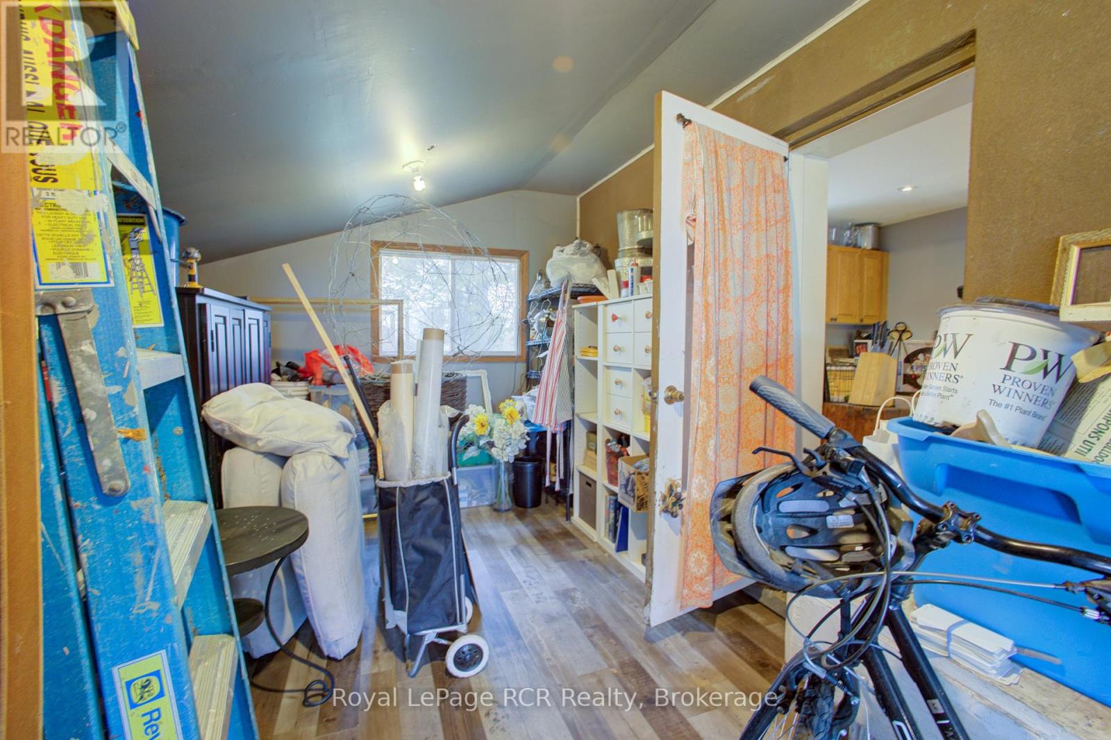 9208 Wellington Rd 14 Road, Wellington North, Ontario  N0G 2E0 - Photo 22 - X12098532