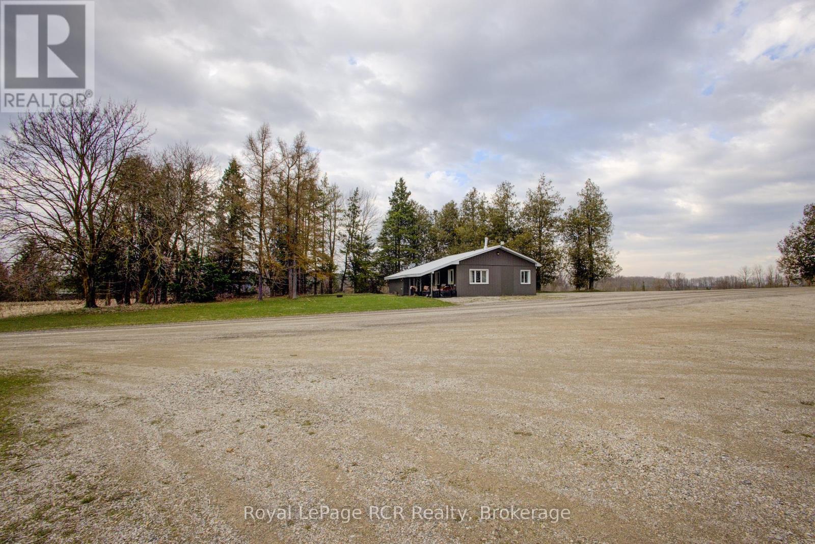 9208 Wellington Rd 14 Road, Wellington North, Ontario  N0G 2E0 - Photo 34 - X12098532