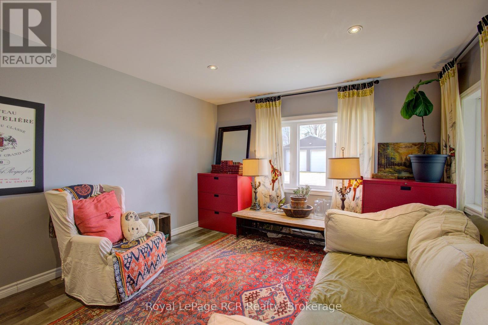 9208 Wellington Rd 14 Road, Wellington North, Ontario  N0G 2E0 - Photo 9 - X12098532