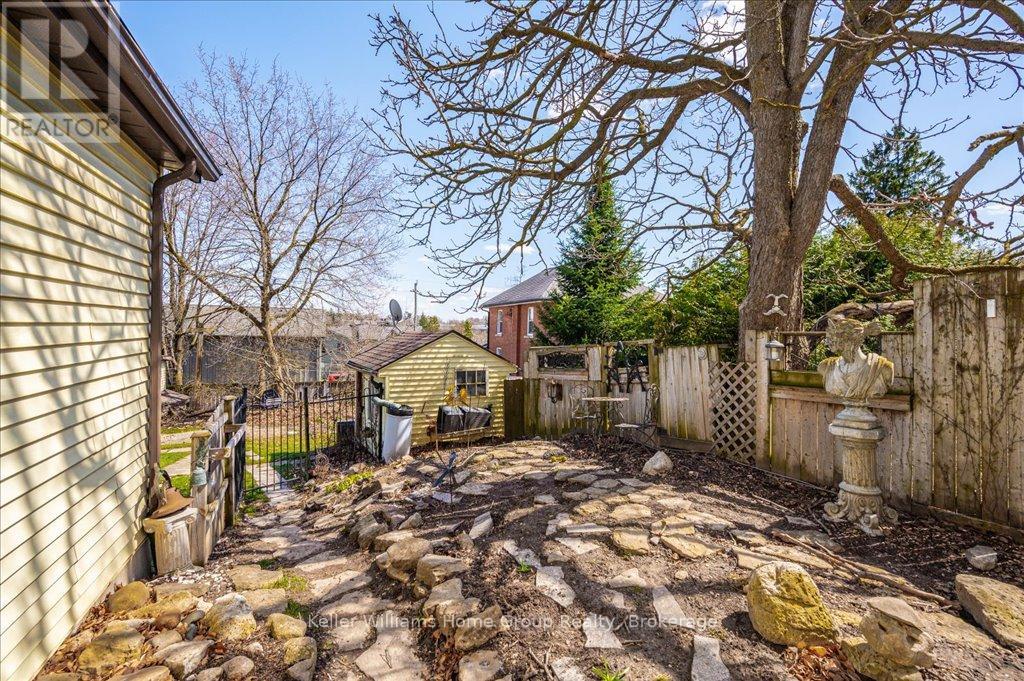 255 Provost Lane, Centre Wellington, Ontario  N1M 2M9 - Photo 31 - X12098551