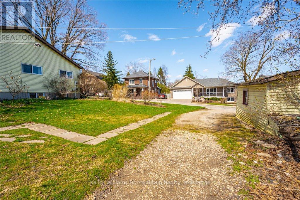 Property at 255 PROVOST LANE image 4