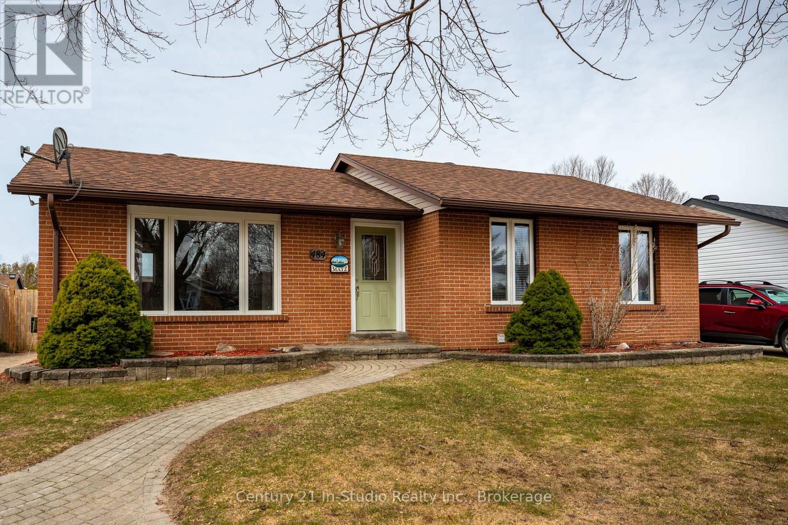Property at 484 WALES DRIVE image 1