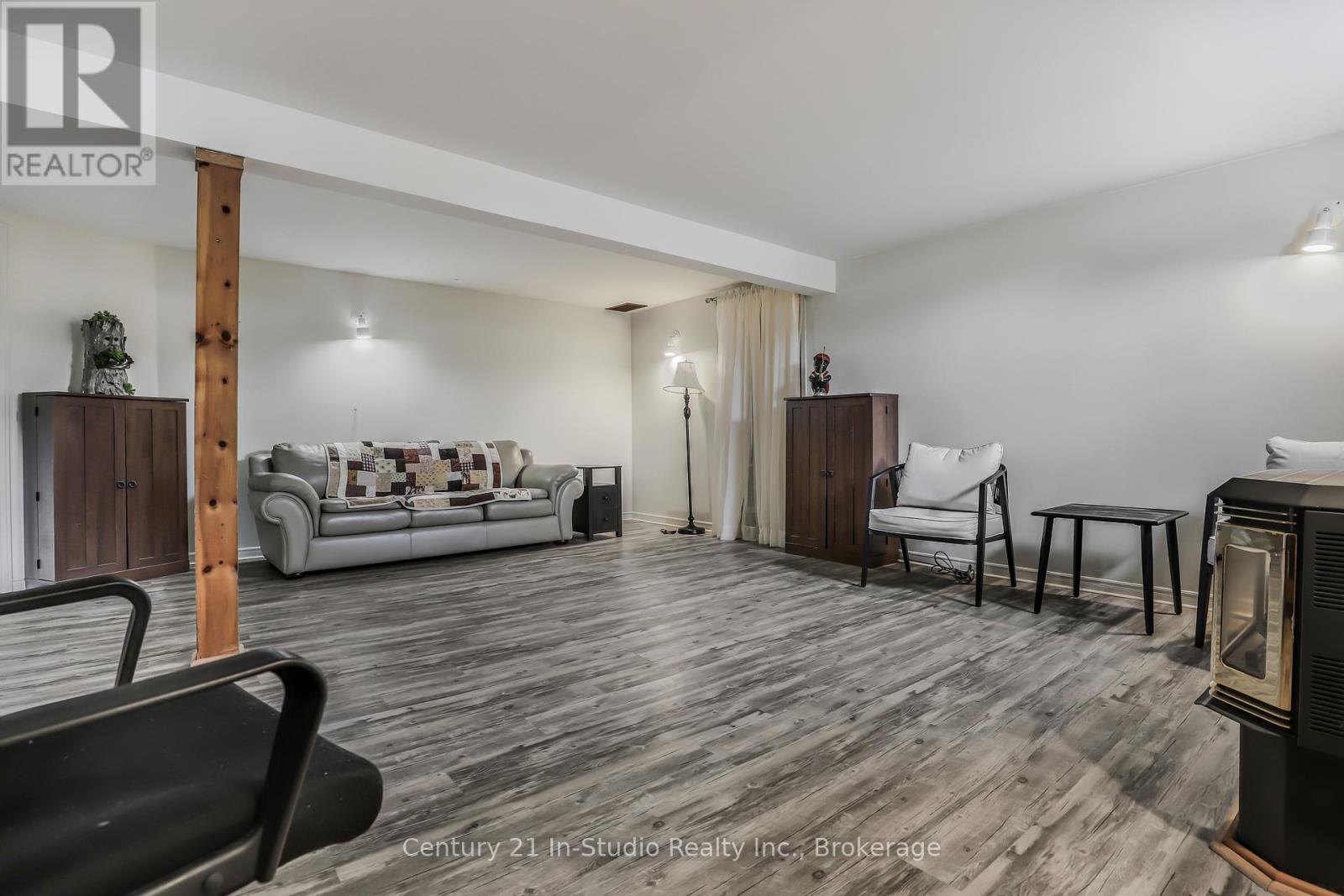 484 Wales Drive, Saugeen Shores, Ontario  N0H 2C1 - Photo 33 - X12098639