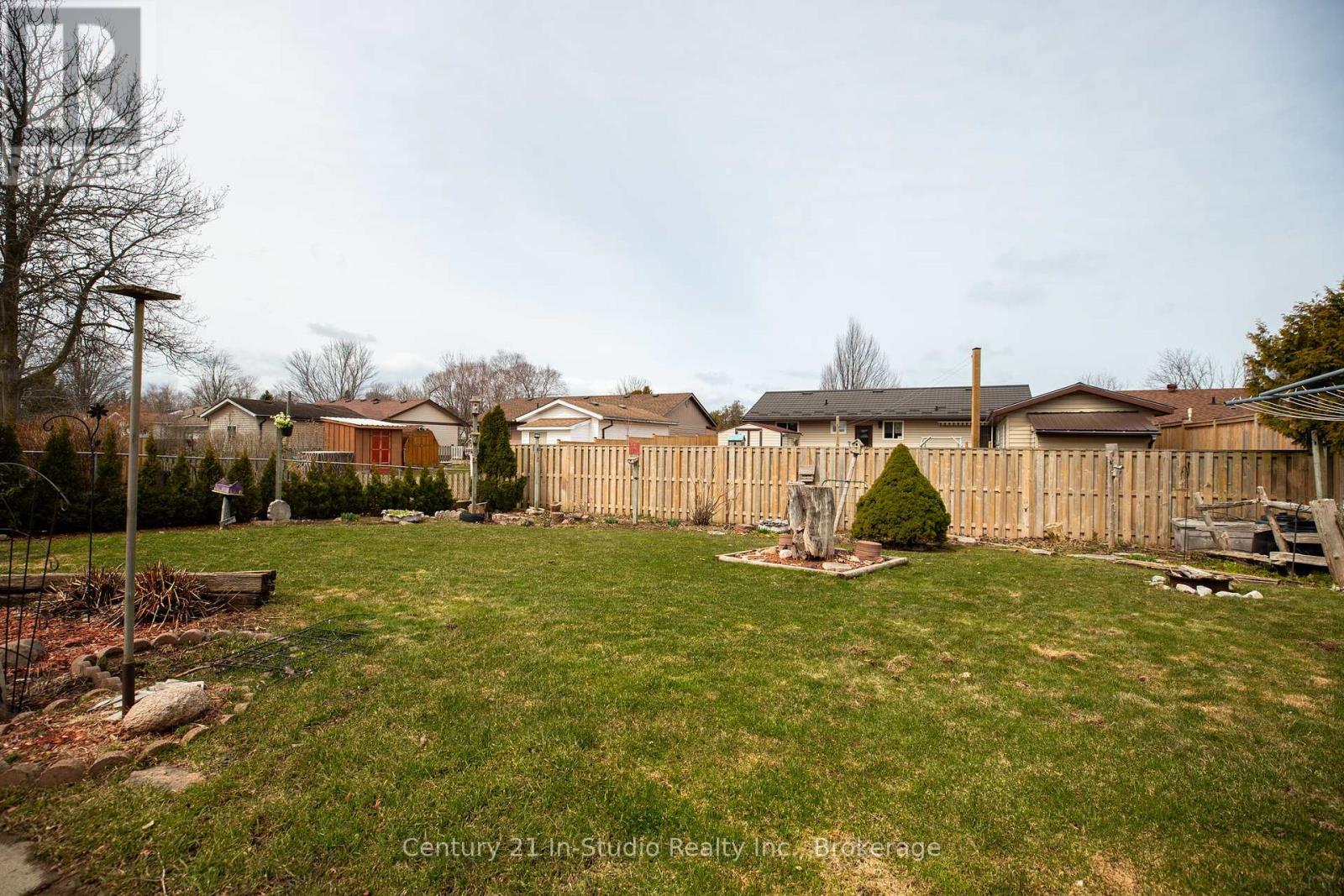 484 Wales Drive, Saugeen Shores, Ontario  N0H 2C1 - Photo 38 - X12098639