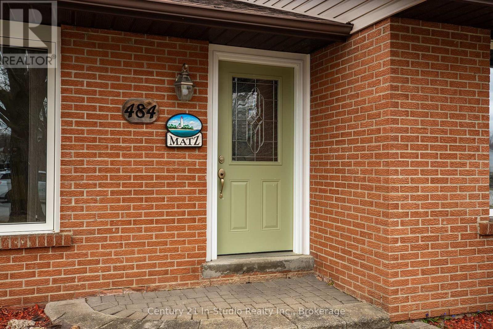 Property at 484 WALES DRIVE image 5
