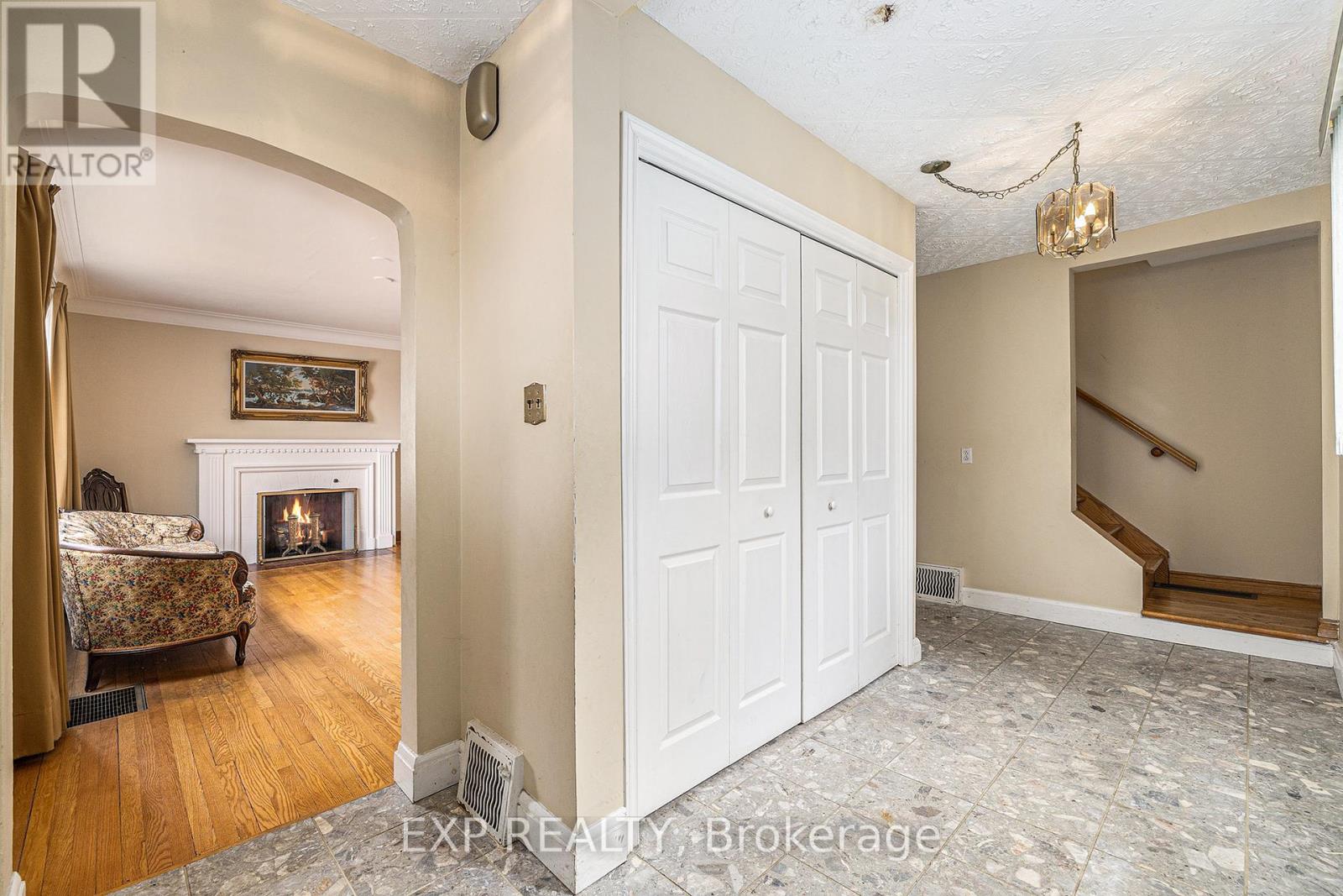 Property at 612 BYRON AVENUE image 5