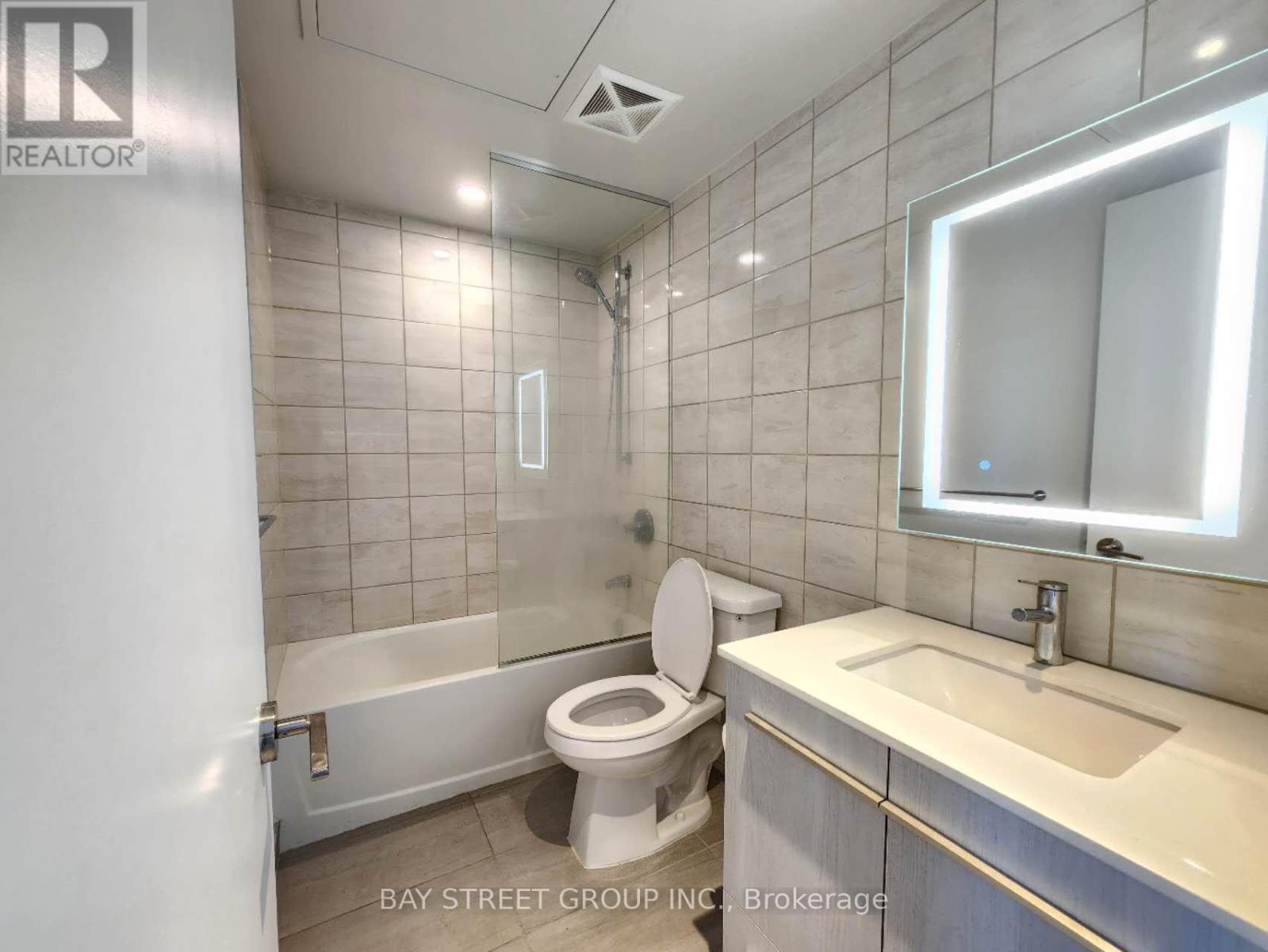 2401 - 8 Cumberland Street, Toronto, Ontario  M4W 0B6 - Photo 12 - C12098612