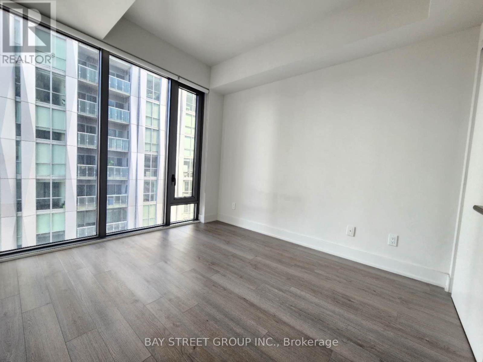 2401 - 8 Cumberland Street, Toronto, Ontario  M4W 0B6 - Photo 9 - C12098612