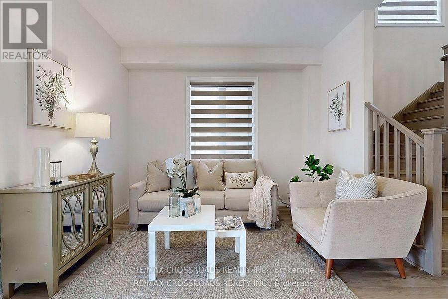 Property at 75 ED EWERT AVENUE image 2