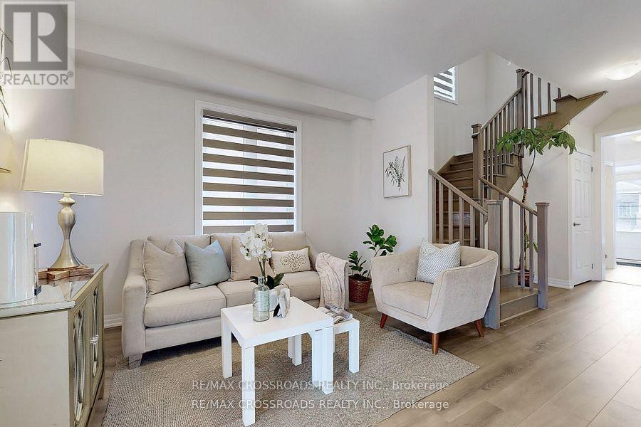 Property at 75 ED EWERT AVENUE image 4